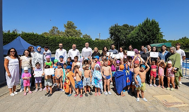 Osmangazi’de Yüzme Eğitimi Sertifikayla Taçlandı 1 osmangazide yuzme egitimi sertifikayla taclandi