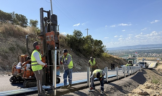 Otokorkuluklarla yol güvenliği artırılıyor 1 otokorkuluklarla yol guvenligi artiriliyor