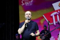 selcuklu belediyesi sanat akademisinden unutulmaz 2000ler turkce pop konseri