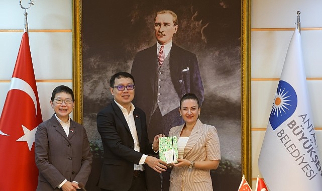 Singapur Cumhuriyeti Büyükelçisi Kok Li Peng’den Özdemir’e ziyaret 1 singapur cumhuriyeti buyukelcisi kok li pengden ozdemire ziyaret