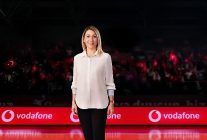 vodafonedan avrupa voleybol sampiyonasinda hediye yagmuru