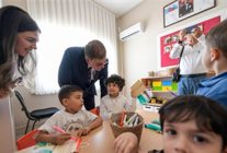 yuvamiz izmirde veliler de cocuklar da mutlu