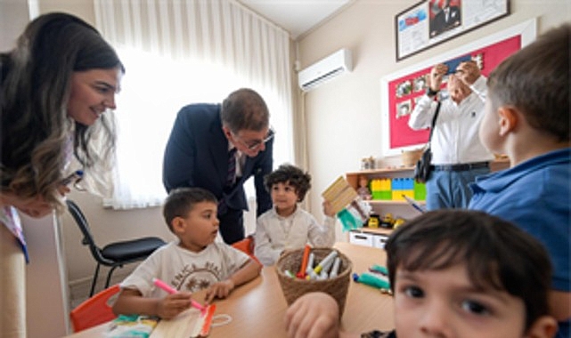 yuvamiz izmirde veliler de cocuklar da mutlu