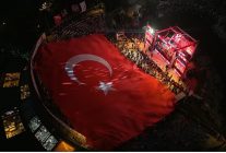 zafer bayrami bayrampasada coskuyla kutlandi