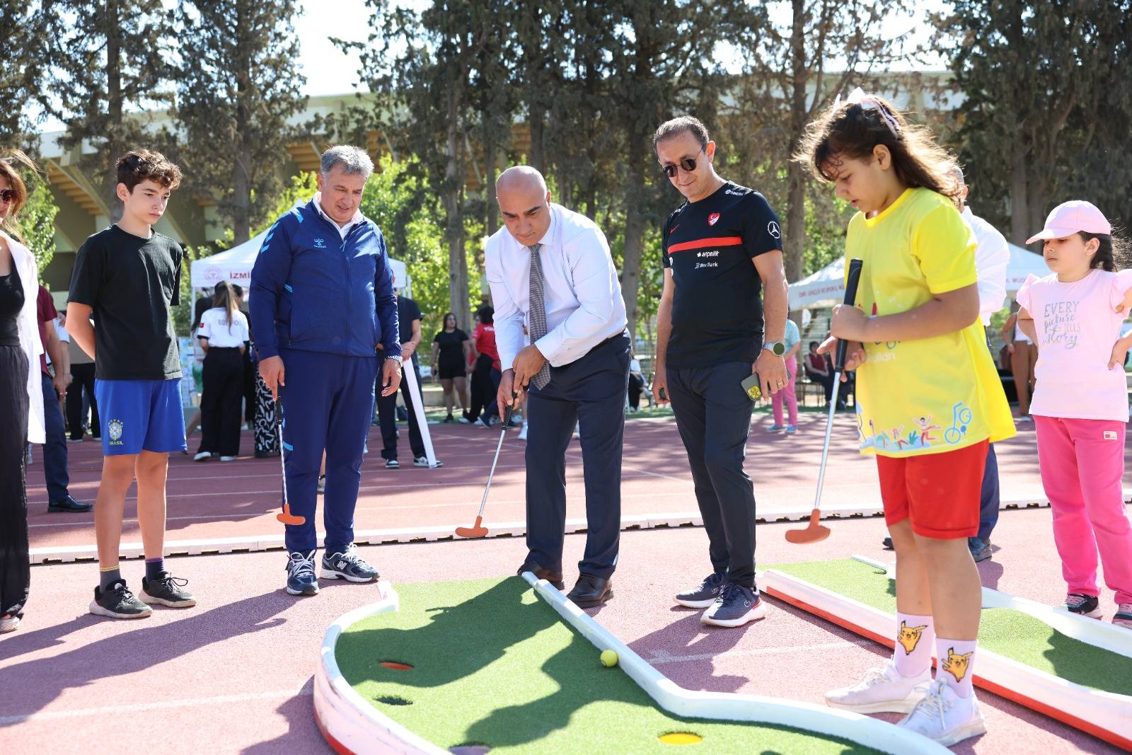 İzmir'de Sağlıklı Çocuk Sağlıklı Gelecek İçin Spor Şenliği 1 WhatsApp Image 2026 09 04 at 13.49.36 1