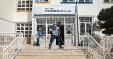 baskan hatice gencay ogrencilerimizin temiz saglikli ve guvenli ortamlarda egitim almasi onceligimiz