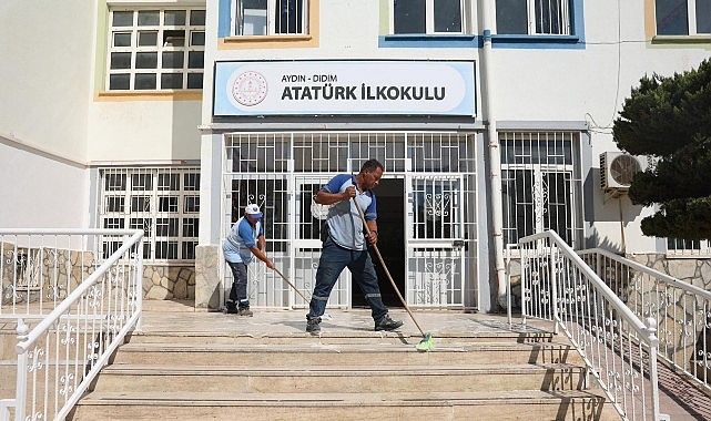 baskan hatice gencay ogrencilerimizin temiz saglikli ve guvenli ortamlarda egitim almasi onceligimiz