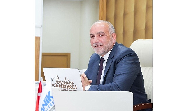 baskan sandikci universiteyi kazanan tum ogrencilerimize burs destegi sagliyoruz