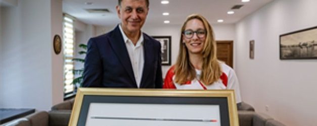 baskan tugay sampiyon okcu dunya yenihayati agirladi