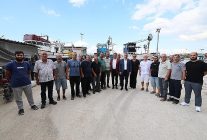 buyukakin gelenegi bozmadi yeni sezonda karamurselli balikcilara da gitti