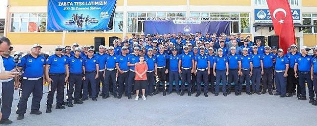 buyukakin zabita yelegini giydi telsizle teskilatin 200 kurulus yilini kutladi bizim anlayisimizda patron da efendi de sadece millettir