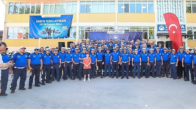buyukakin zabita yelegini giydi telsizle teskilatin 200 kurulus yilini kutladi bizim anlayisimizda patron da efendi de sadece millettir