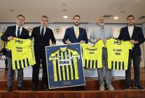 cabir holding fenerbahce futbol a takiminin forma sag kol sponsoru oldu