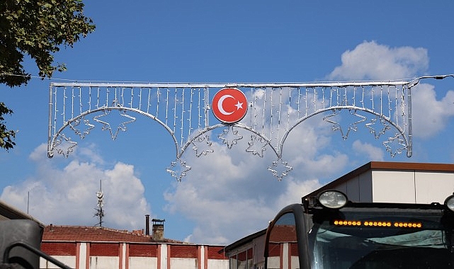 geyve carsisinda dekoratif aydinlatma calismalari basladi