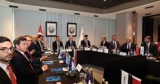 halkbank ucuncu halka arz icin yatirimcilarla bulustu