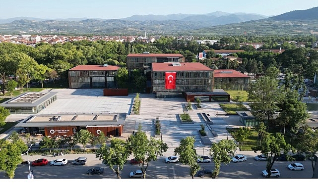 inegol belediyesinden 1650 ogrenciye 3 3 milyon tllik kirtasiye destegi