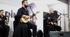 keciorende her mahallede konser coskusu yasaniyor