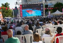 maltepeliler filenin sultanlarini dev ekranda izlediler