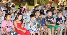 sogukkuyu parkinda cocuklarin sinema keyfi