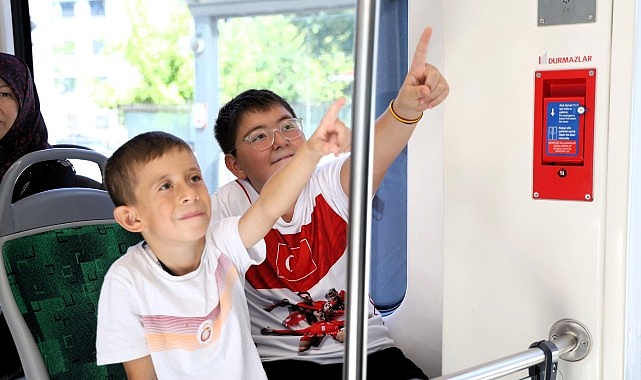 yolculuk kurallarini sevdirerek ogretiyorlar